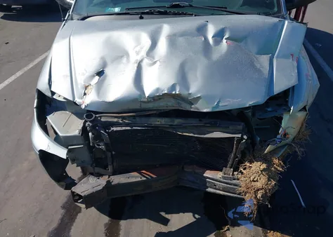 2004 Dodge Grand Caravan Sxt from USA, damaged, VIN 2D4GP44L94R538104